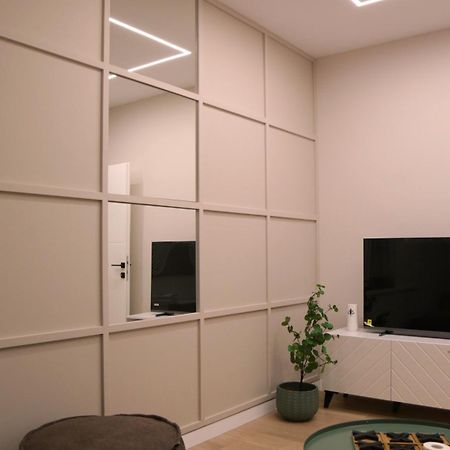 Abc Apartment Blloku Center Тирана Екстериор снимка