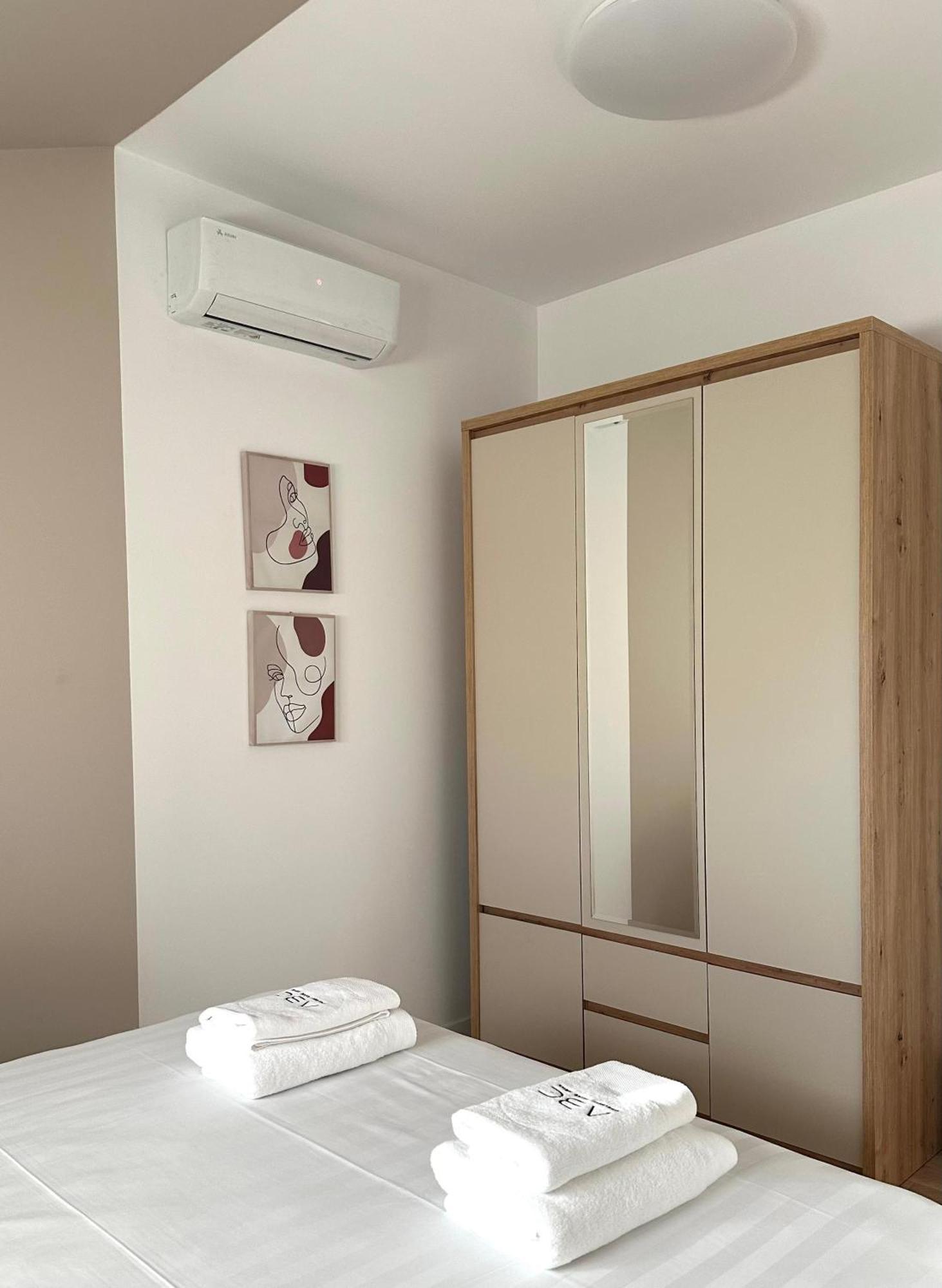 Abc Apartment Blloku Center Тирана Екстериор снимка